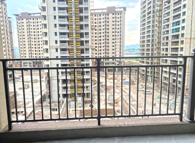 云南瀘西錦輝翡翠住宅項目<a href=http://www.www.we37.com target=_blank class=infotextkey>鋅鋼欄桿</a>工程